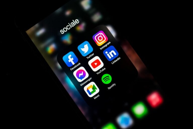 Photo Social media icons